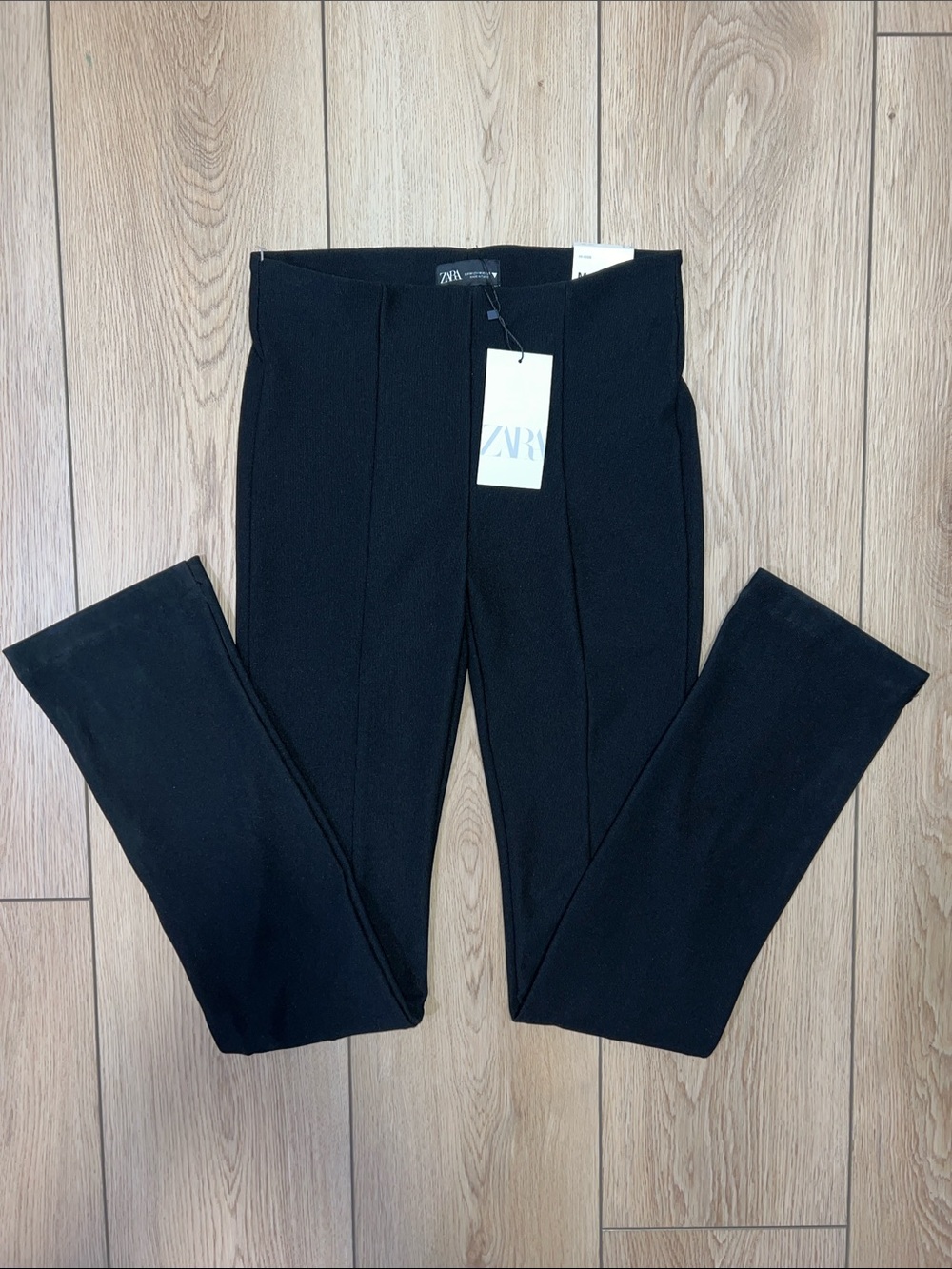 Zara Black High-Waisted Ribbed Flare Leggings with Front Split-hems - Picture 6 of 15